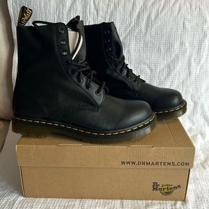 Dr. Martens 1460 Women's Pascal Virginia Leather Boot W 10
